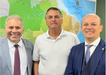 Bolsonaro confirma agenda com Queiroga em João Pessoa na próxima semana