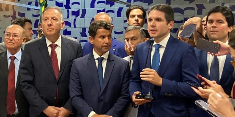 Aguinaldo Ribeiro confirma apoio do PP a Hugo Motta na disputa pela presidência da Câmara