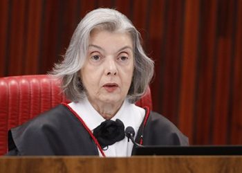 Ministra Cármen Lúcia convida eleitoras e eleitores a votarem no 2º turno no domingo