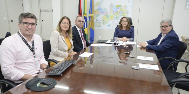 Presidente do TRE-PB e governador definem tratativas finais para as eleições municipais