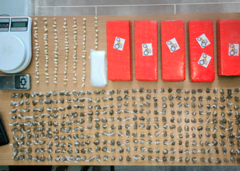 Polícia Militar prende mulher com grande quantidade de drogas em Campina Grande