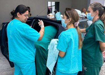 Profissionais do Edson Ramalho realizam parto complicado dentro de carro e salvam vida de bebê