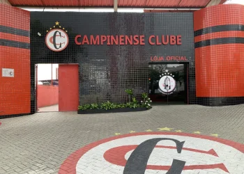 Polícia Civil executa mandados de busca e apreensão na sede do Campinense