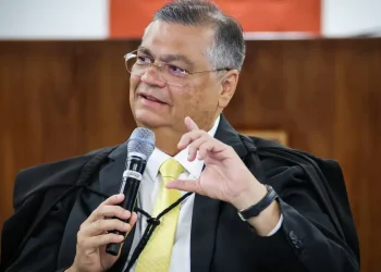 Dino mantém suspensão de emendas do orçamento secreto