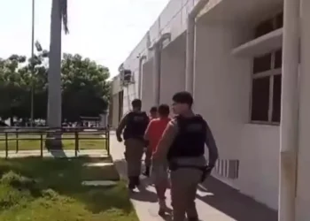 No Sertão: Duas pessoas são presas por filmar votação na urna, em Cajazeiras