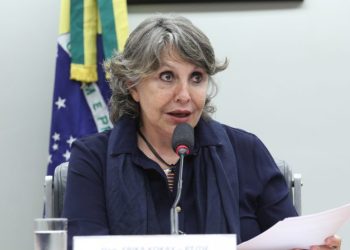 Comissão aprova livre reprodução de obras em linguagem simples para pessoas com deficiência