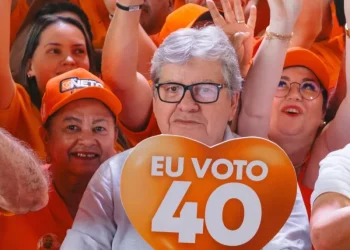 João Azevêdo celebra resultado do PSB nas eleições municipais de 2024