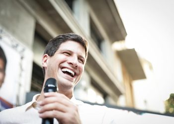 Destaque do PSB, João Campos estará em Campina Grande para reforçar campanha de Jhony Bezerra