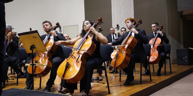 OSPB apresenta concerto com participação do Coro Sinfônico e homenagem ao oboísta Roberto Di Léo