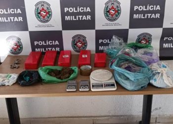 Polícia Militar apreende cerca de cinco quilos de drogas em rodovia estadual, em João Pessoa