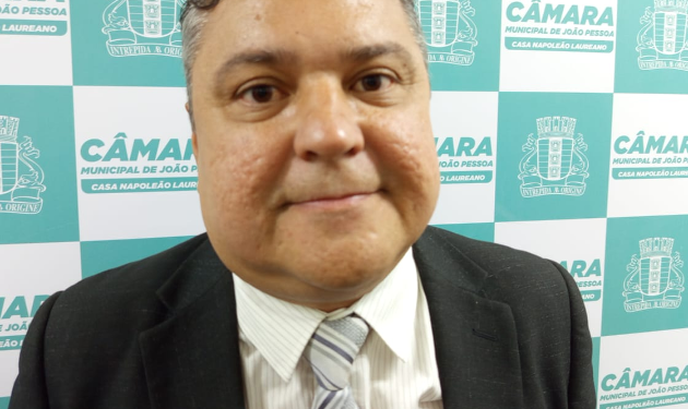 Renato Martins é empossado como vereador e promete “qualificar” a CMJP