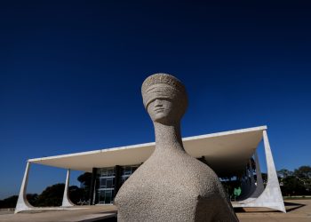 Mais 14 réus são condenados pelo STF por participação nos atos antidemocráticos de 8 de janeiro