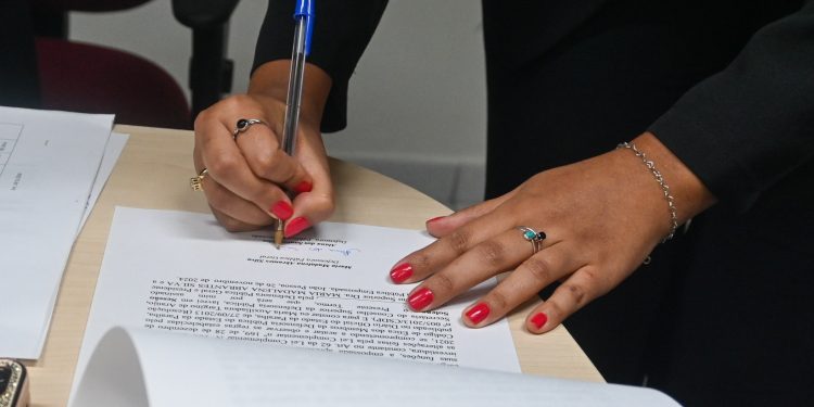 Coremas e Piancó ganham novos defensores (as) públicos (as)