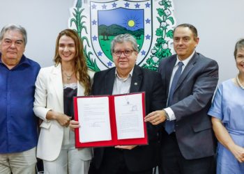 João Azevêdo autoriza lançamento de edital do Detran-PB de apoio aos clubes de futebol masculino e feminino da Paraíba