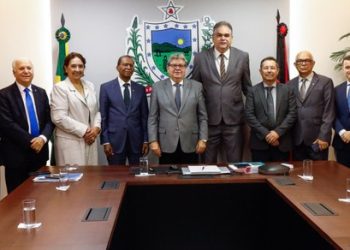 João Azevêdo nomeia Anna Carla Lopes, candidata mais votada nas eleições da OAB e TJPB, para vaga de desembargadora