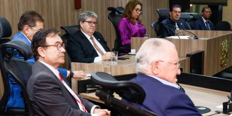 Governador participa de abertura de encontro de TREs e destaca importância do evento para Justiça Eleitoral