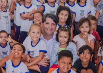 Prefeito em exercício autoriza a reconstrução do ‘Ninho do Saber’ no Bairro das Indústrias