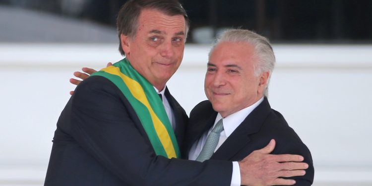 Temer rejeita possibilidade de ser vice de Bolsonaro em 2026: “Saí da vida pública”