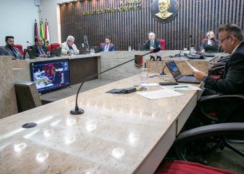 TCE julga regulares contas do Detran/PB e aprova Resolução para transição nos cargos de prefeitos