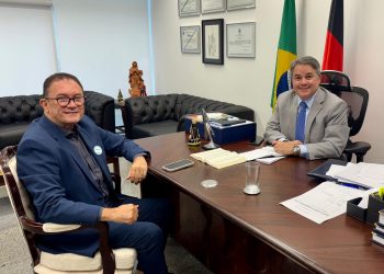 Romero Rodrigues, Veneziano e Efraim Filho asseguram apoio para conquistar recursos para a saúde de Campina Grande