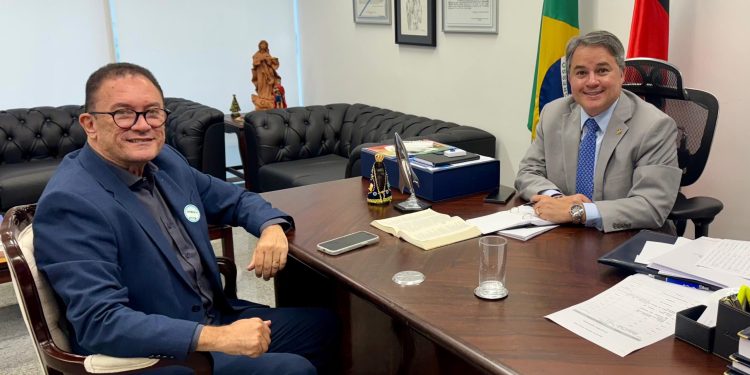 Romero Rodrigues, Veneziano e Efraim Filho asseguram apoio para conquistar recursos para a saúde de Campina Grande