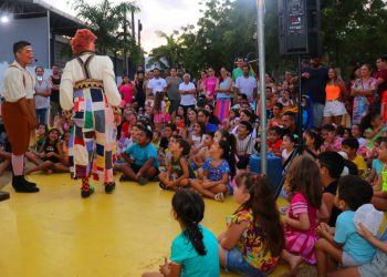 Famílias aproveitam o sábado no Parque das Três Ruas e prestigiam abertura da programação de fim de ano da Prefeitura