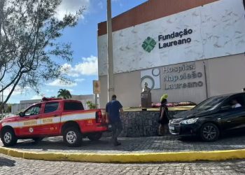 Sala do Hospital Napoleão Laureano é atingida por incêndio em João Pessoa