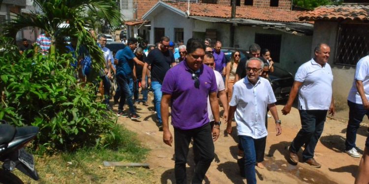 Cícero Lucena autoriza obras para deixar o Jardim Cidade Universitária 100% pavimentado, incluindo comunidade Santa Bárbara