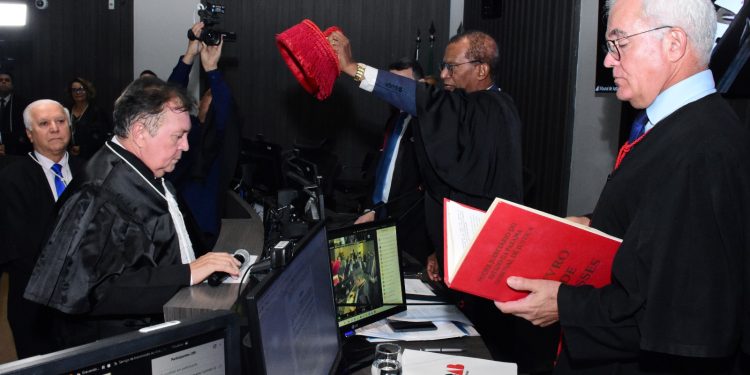 Carlos Eduardo Leite Lisboa é eleito e toma posse como desembargador  do Tribunal de Justiça da Paraíba