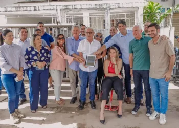 Cícero autoriza início das obras para deixar bairros de Ernani Sátiro, Geisel e Costa e Silva 100% pavimentados