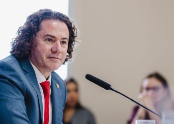 Veneziano confirma liberação de R$ 38 milhões pelo governo federal para continuidade da Operação Carro-Pipa