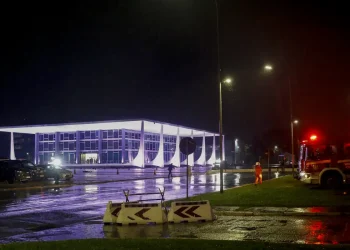 Polícia Federal abrirá inquérito sobre suposto atentado em Brasília