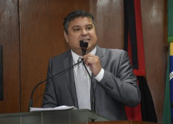 Vereador defende fim da escala de trabalho 6×1