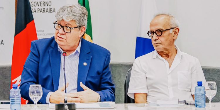 Cícero Lucena apoia João Azevêdo para o Senado em 2026: “Ele tem bagagem e experiência”