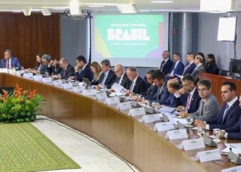 Vice-governador da Paraíba participa de reunião no Planalto sobre a PEC da Segurança