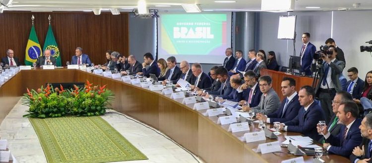 Vice-governador da Paraíba participa de reunião no Planalto sobre a PEC da Segurança