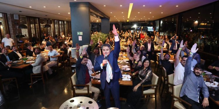 Efraim une arco pluripartidário em jantar de boas-vindas aos novos prefeitos