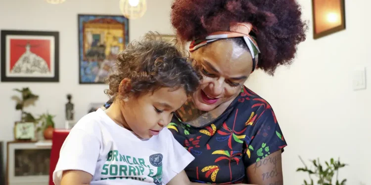 Quase 8% dos processos de adoção de criança são desfeitos, mostra CNJ