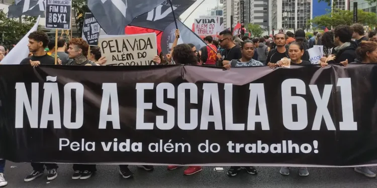 Jornada 6×1 divide entidades de trabalhadores e patronais