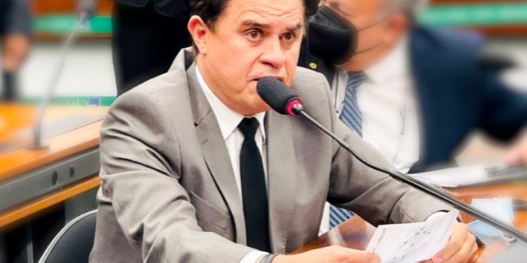 Defensor da ampliação da isenção do imposto de renda, Wilson Santiago celebra medida para quem ganha até cinco salários mínimos