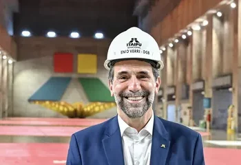 Diretor-geral de Itaipú desmente fake news de site; entenda