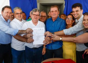 João Azevêdo autoriza reforma e ampliação de Hospital Regional e da UPA de Cajazeiras