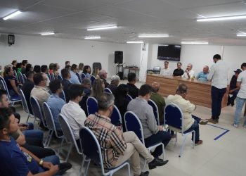 Prefeitura de Patos e AeC firmam protocolo de intenções para impulsionar empregos e tecnologia no município