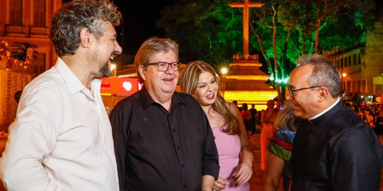 FliParaíba: João Azevêdo participa do encerramento do primeiro Festival Literário Internacional da Paraíba