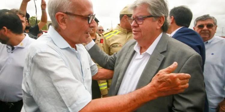 Cícero Lucena celebra união entre Governo do Estado e Prefeitura para melhorar qualidade de vida em João Pessoa