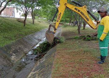 Prefeitura de Campina Grande vai intensificar limpeza e desobstrução de canais por conta da chegada das chuvas