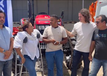 Cida Ramos valoriza a atuação de Veneziano na conquista de equipamentos agrícolas para Casserengue
