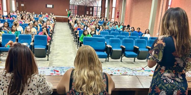 Secretaria de Educação realiza formação de encerramento do projeto ‘Saberes e Práticas’