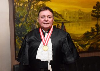 Desembargador Carlos Eduardo autoriza participação de vereador em eleição da Câmara de Taperoá