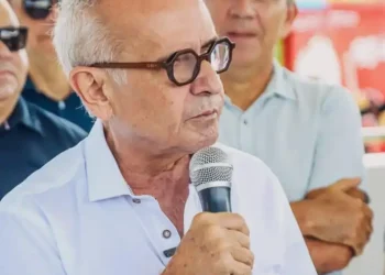 Cícero Lucena autoriza reforma da Praça Josenildo José da Silva